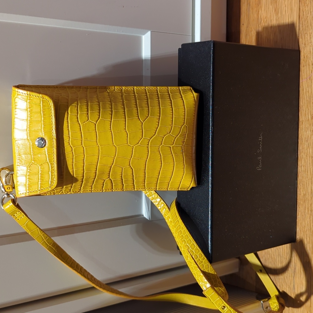 Paul Smith purse phone pch